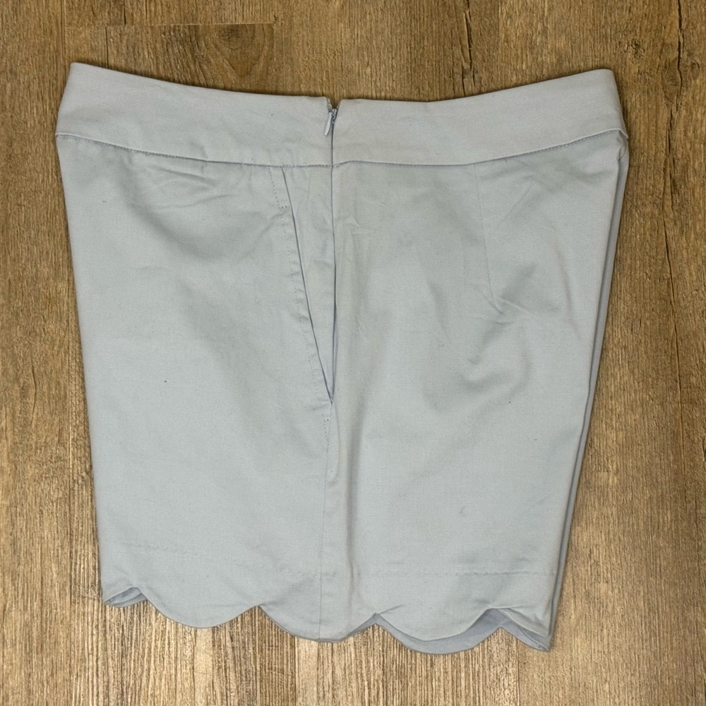 Blue Rain Light Blue Petal Scalloped Hem Shorts, Size M - Picture 7 of 10